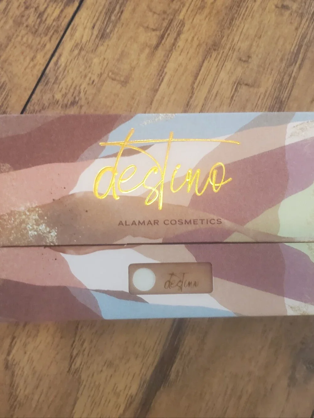 Alamar Cosmetics Destino 10-Pan Eyeshadow Palette